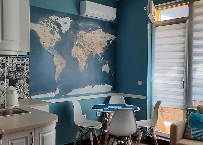 нава 8 * Burgas City