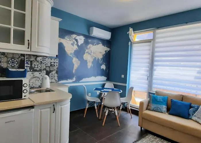 нава 8 Burgas City